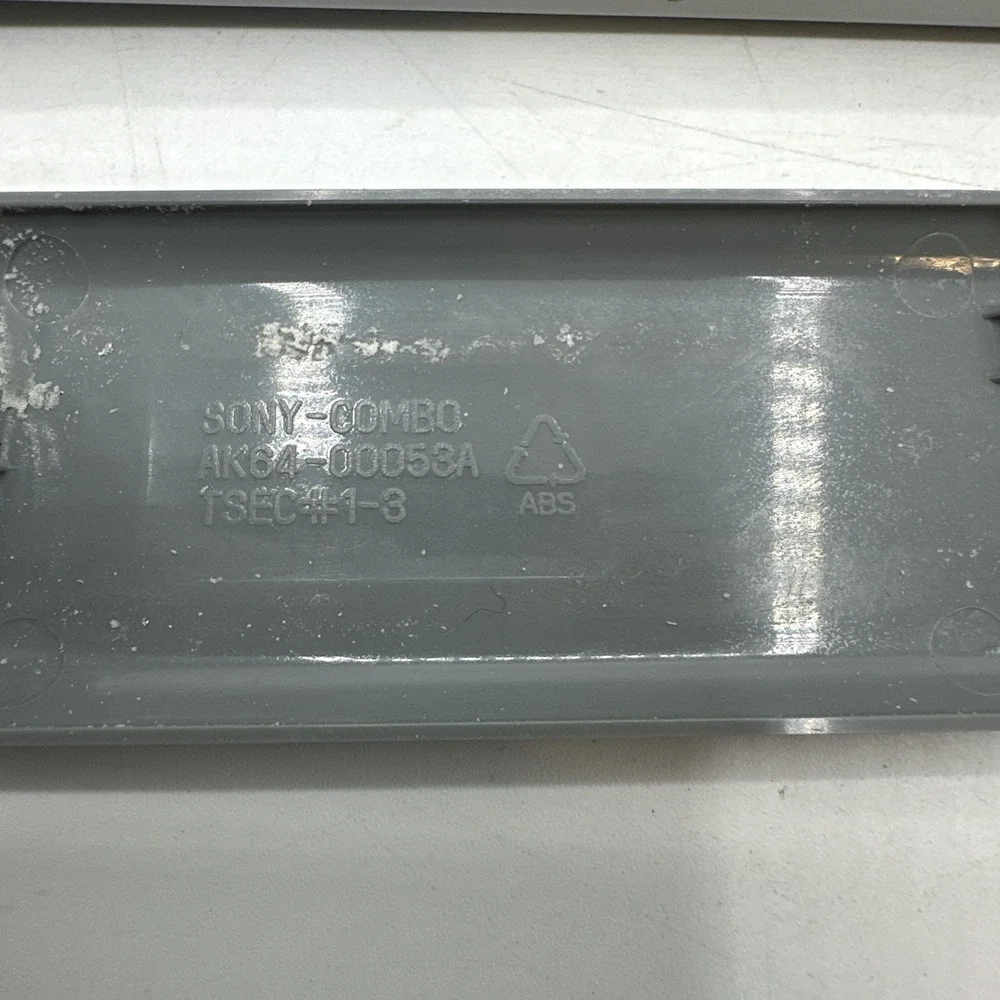 Genuine Sony RMT-V501E Video‎ DVD Combo Remote Control Not Tested.